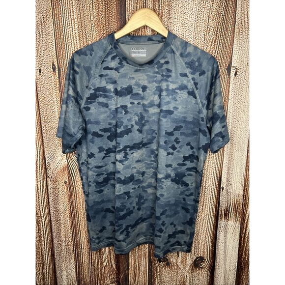 Blue Camo Patterned Under Armour Heat Gear Loose Fit t-shirt Mens Medium - Picture 1 of 3